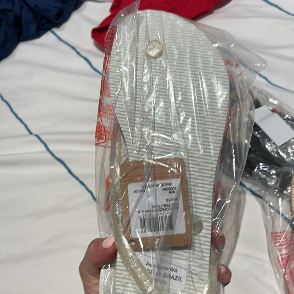Brand new Havaianas sandals-size 7. White $30